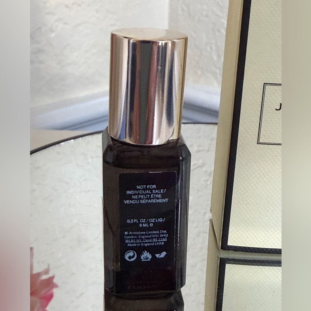 Jo Malone Velvet Rose & Oud Cologne Intense .3 fl oz Unisex NIB Travel Spray - Picture 9 of 10